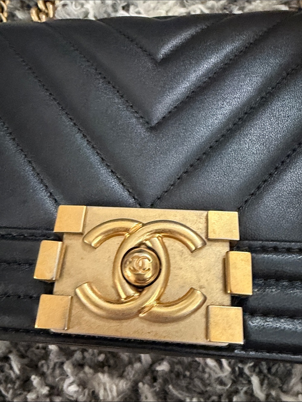 Authentic CHANEL Black Quilted Chevron Boy Bag with Gold Hardware - Picture 7 of 15